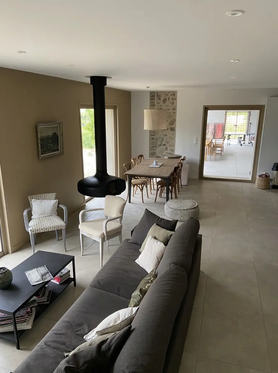 Poêle à bois sur mesure installé à Mosset, mise en service par artisans RGE Vesta Argelès, conduit Poujoulat
